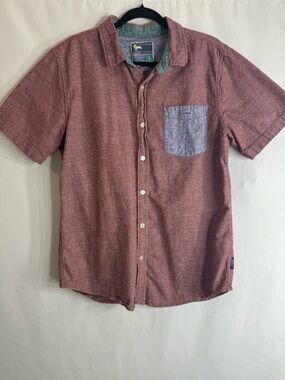 Modern Amusement Men’s Button Up Shirt Red Short Sleeve Cotton Casual, size L